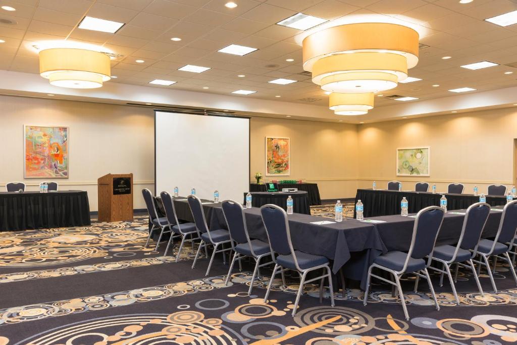 Holiday Inn Chicago - Elk Grove