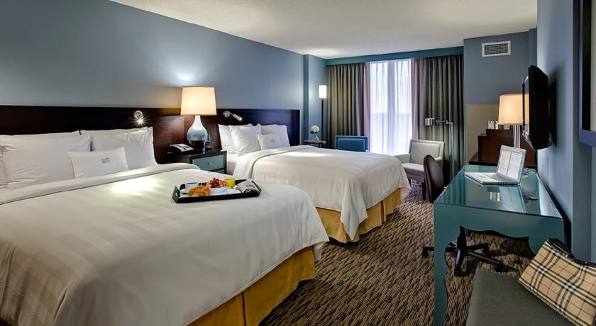 Crowne Plaza Lombard Downers Grove