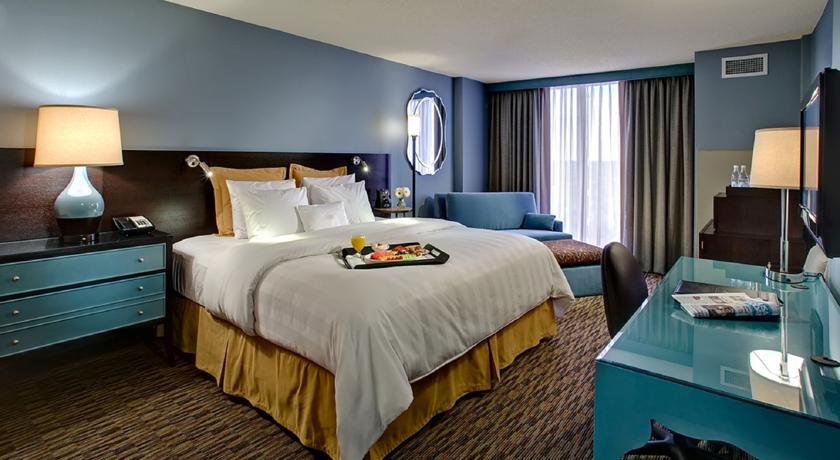 Crowne Plaza Lombard Downers Grove