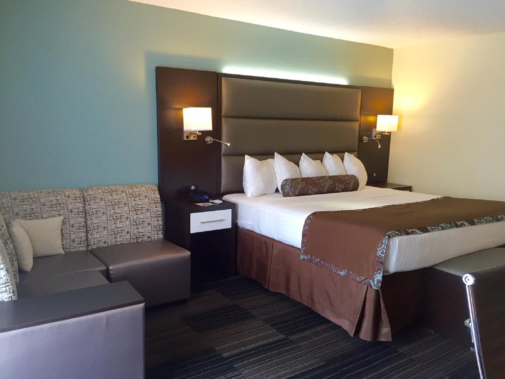 Club-Hotel Nashville Inn & Suites