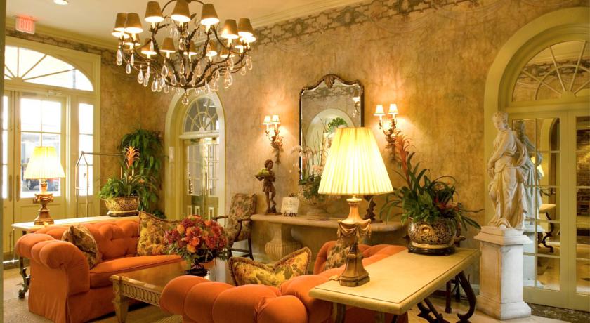 Bienville House