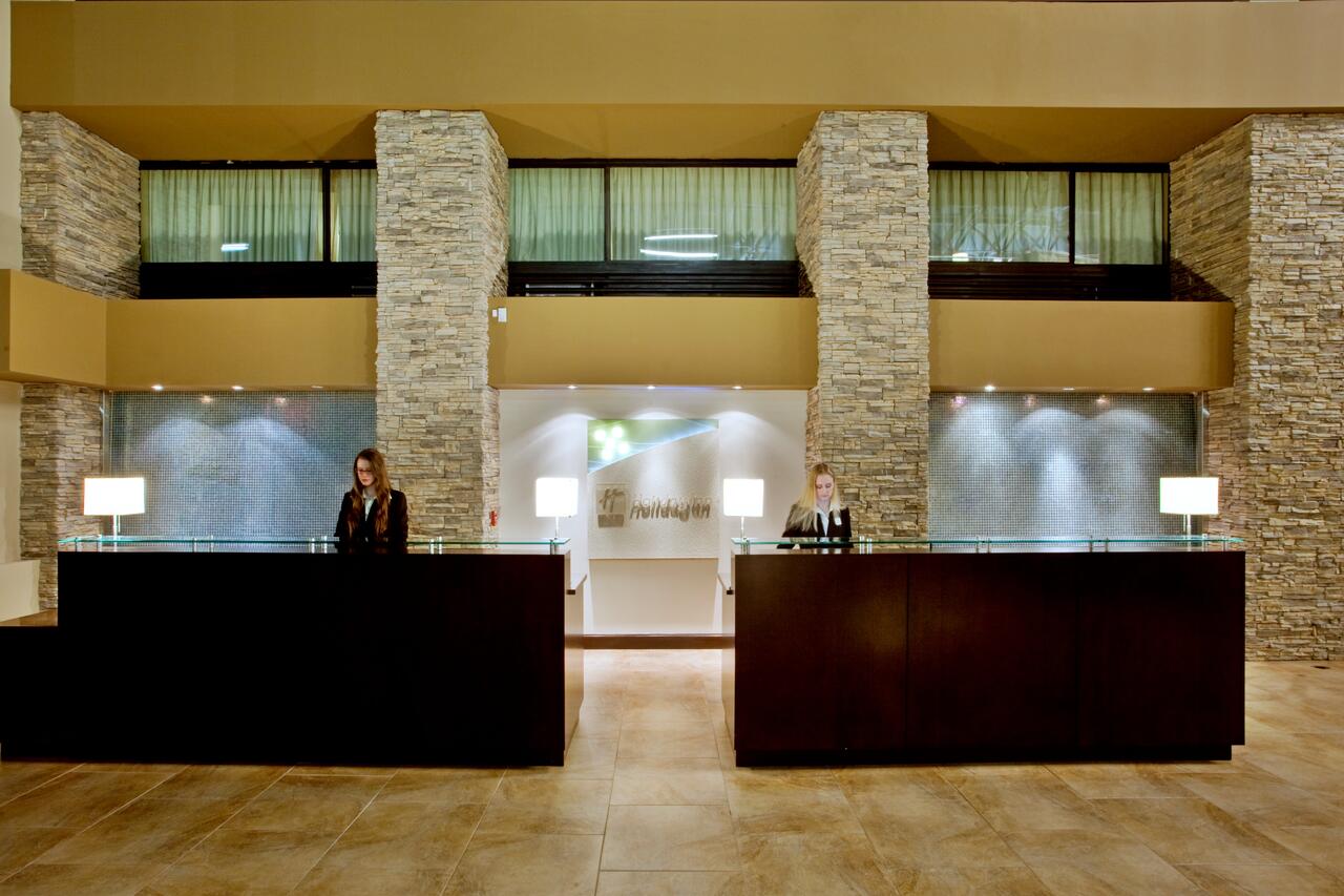 Holiday Inn Virginia Beach Norfolk Hotel & Conference Center