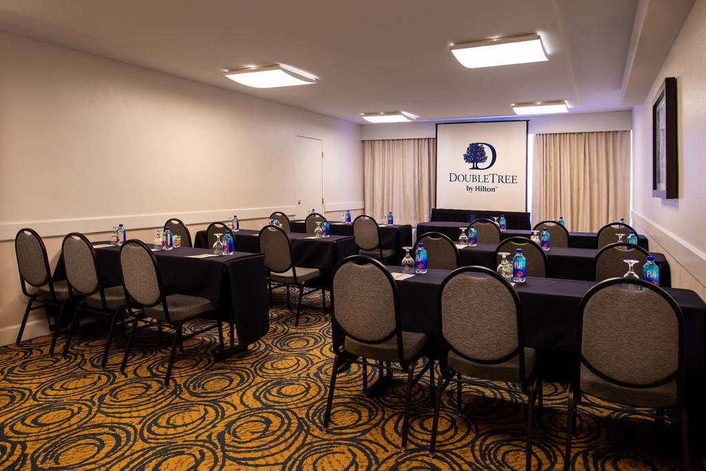 DoubleTree by Hilton Hotel Tampa Airport - Westshore