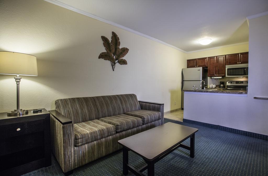 Sailport Waterfront Suites