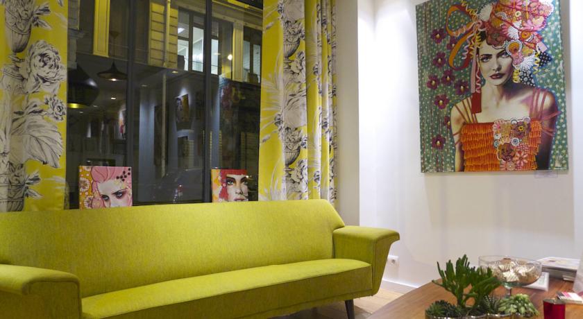 Hotel Crayon by Elegancia