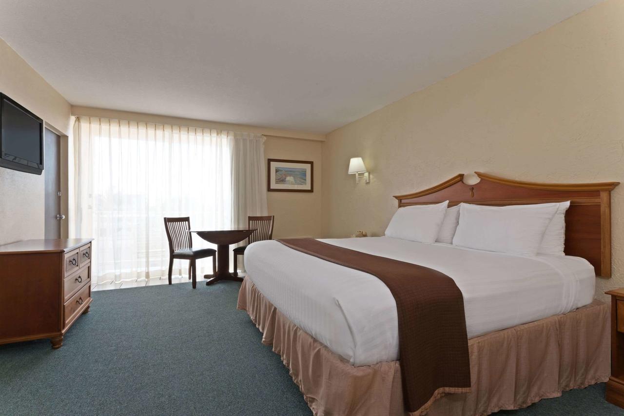 Hilton Garden Inn St. Pete Beach, FL (Formerly Howard Johnson Resort)