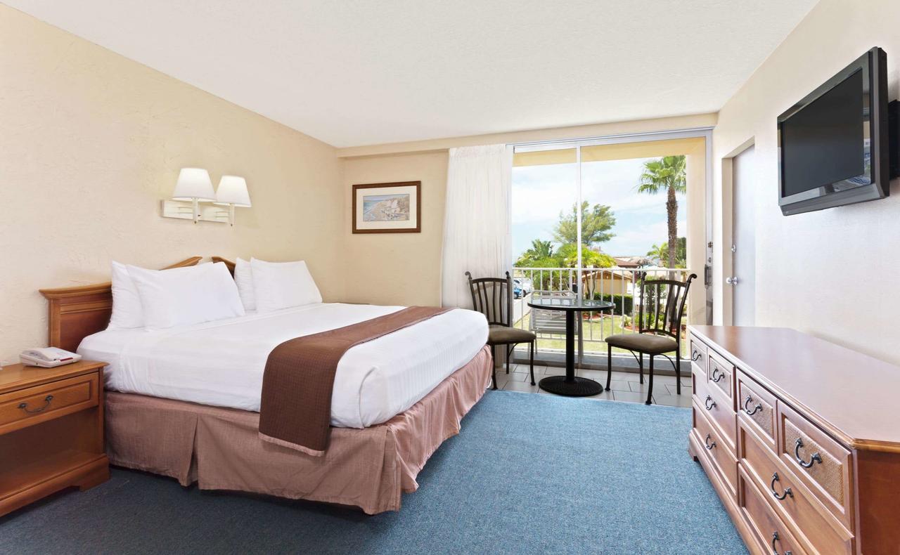 Hilton Garden Inn St. Pete Beach, FL (Formerly Howard Johnson Resort)