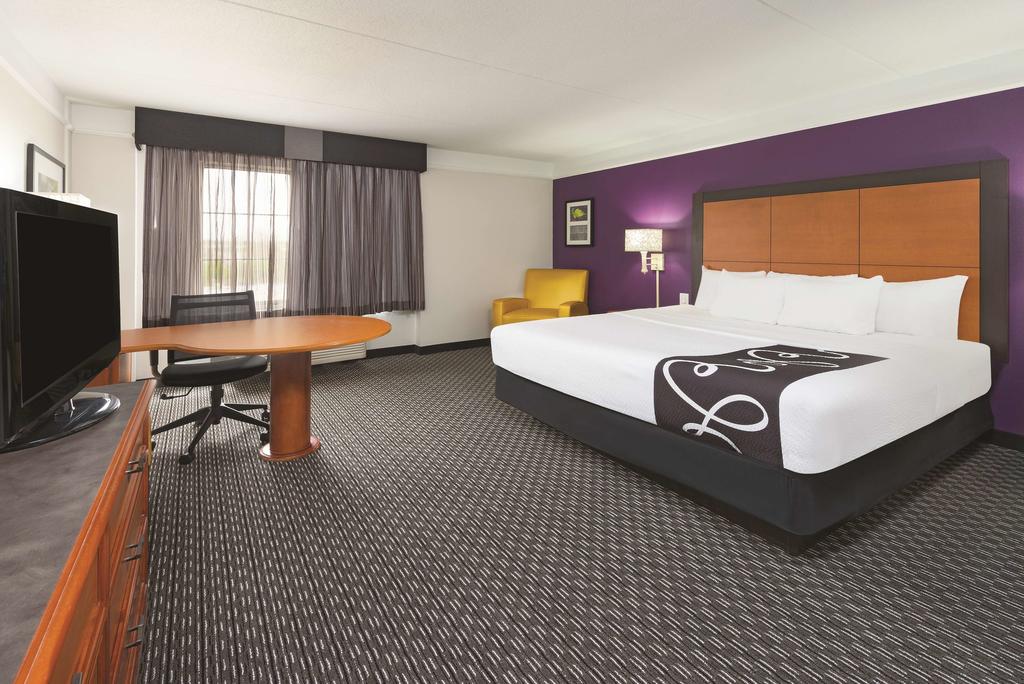 La Quinta Inn & Suites by Wyndham Tacoma - Seattle