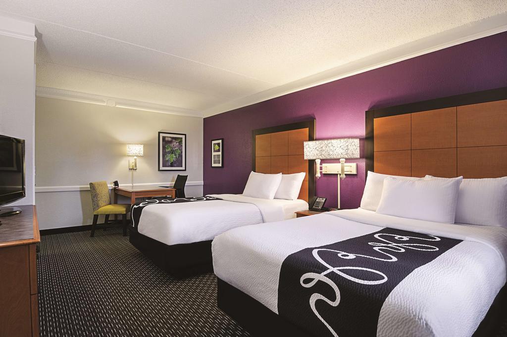 La Quinta Inn & Suites by Wyndham Tacoma - Seattle