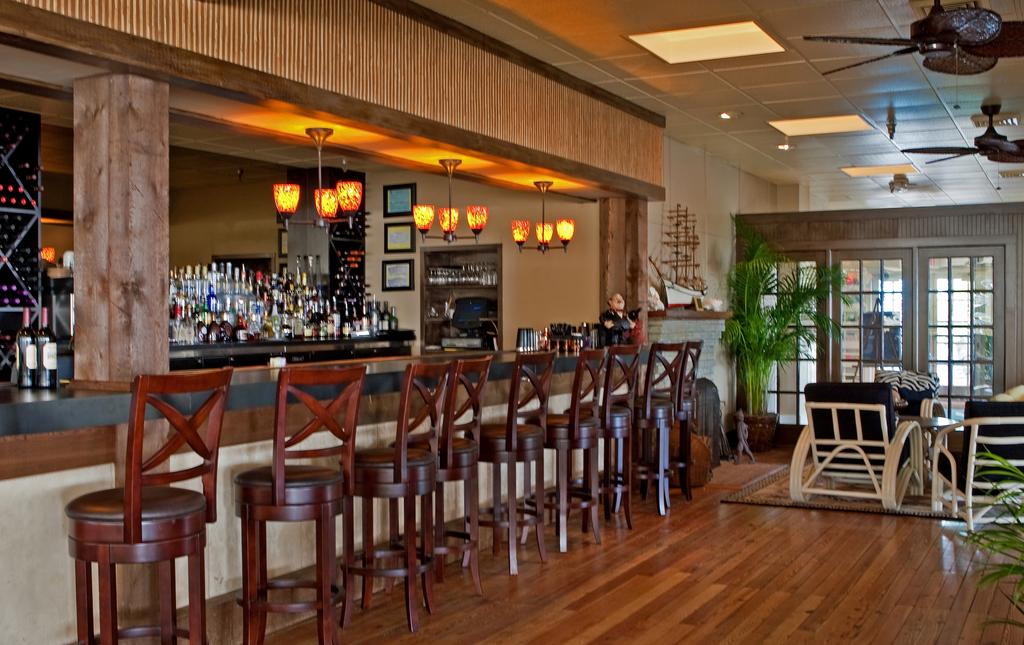 Island Inn