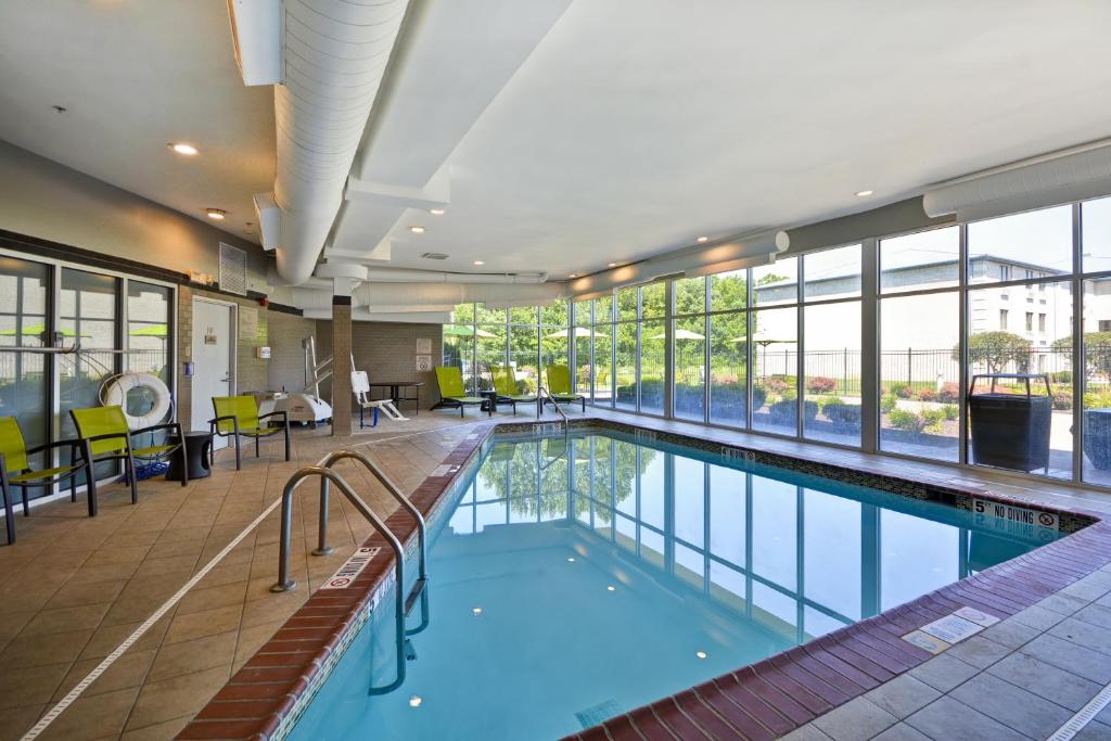 Cambria hotel & suites Indianapolis Airport