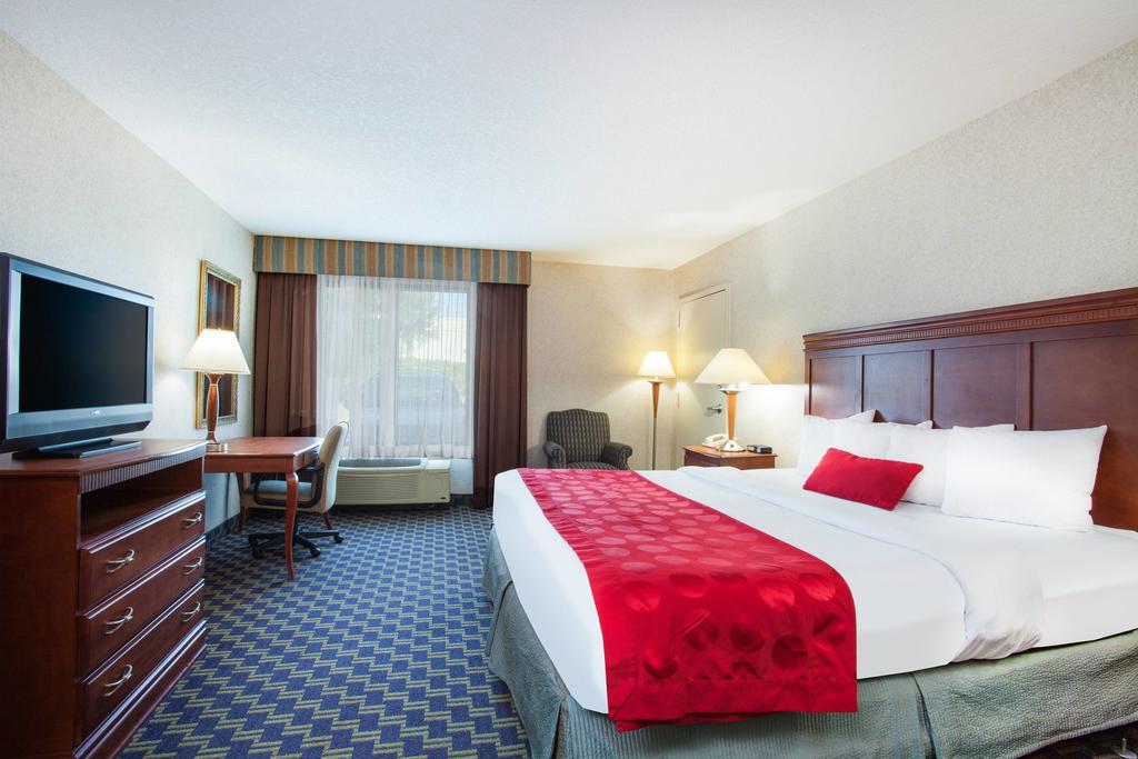 Ramada Hotel & Conf Cntr by Wyndham Jacksonville/Baymeadows