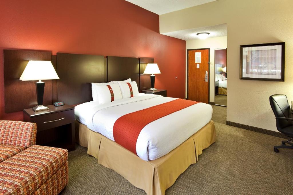 Holiday Inn Hotel & Suites Phoenix - Mesa / Chandler