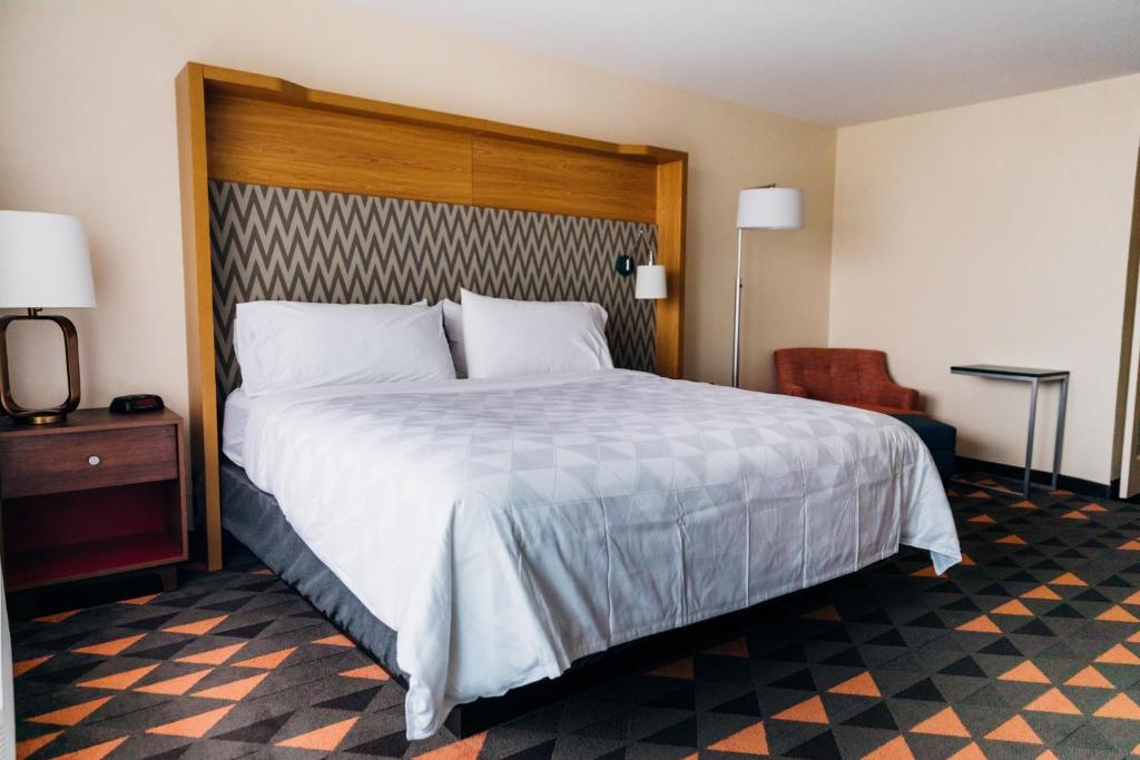 Holiday Inn Hotel & Suites Phoenix - Mesa / Chandler