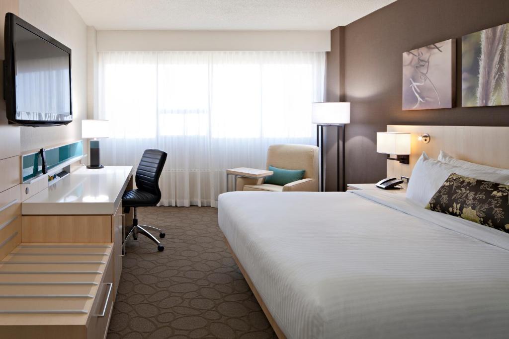 Delta Hotels by Marriott Edmonton South Conference Centre