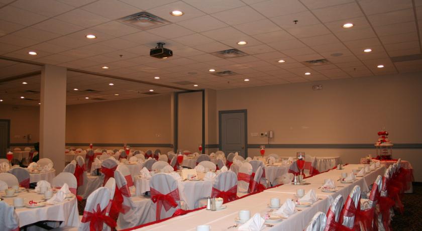 SureStay Plus Hotel by Best Western Seven Oaks