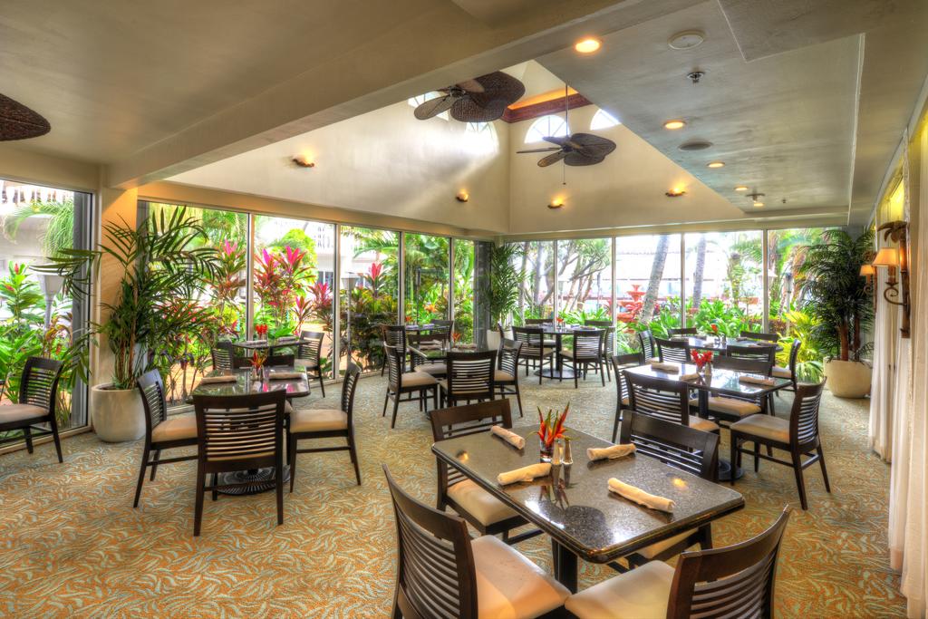 Beachcomber Resort & Villas
