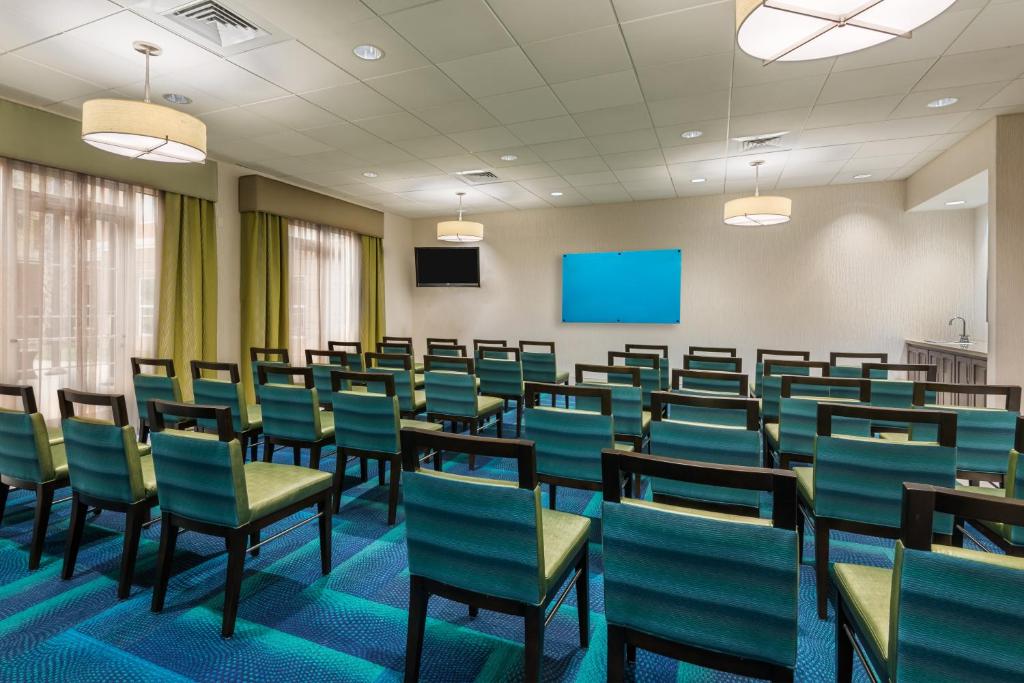 Homewood Suites By Hilton Orlando-Nearest Universal Studios