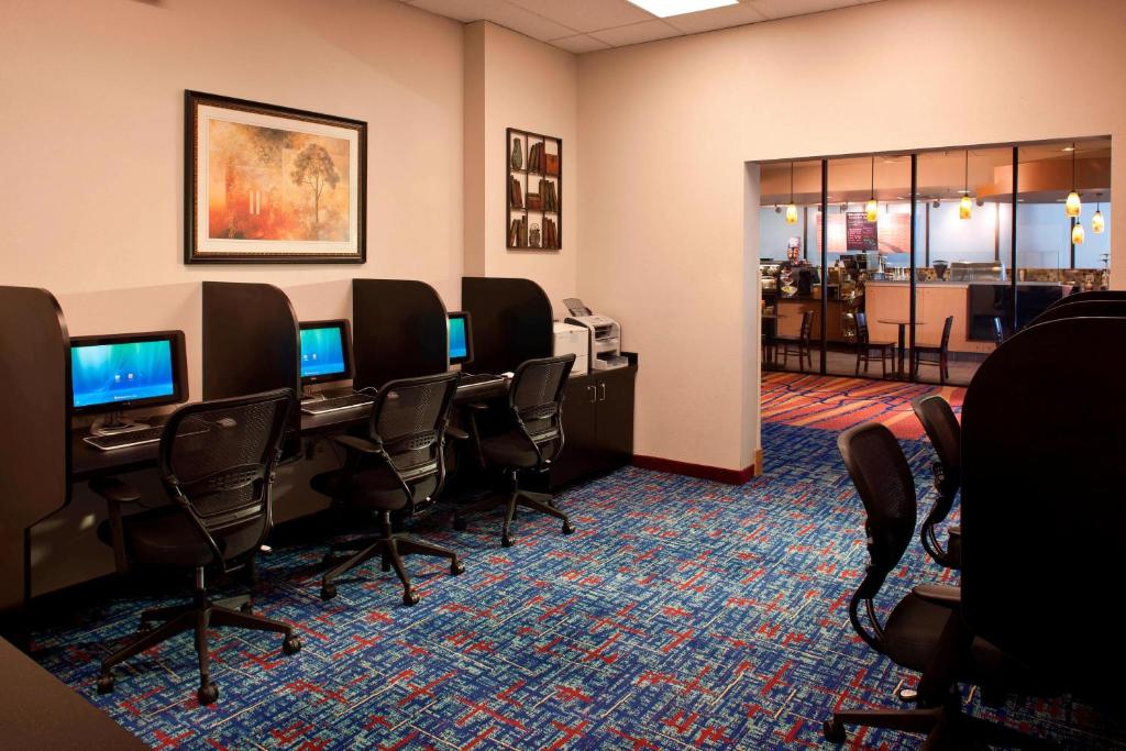 Orlando Airport Marriott Lakeside