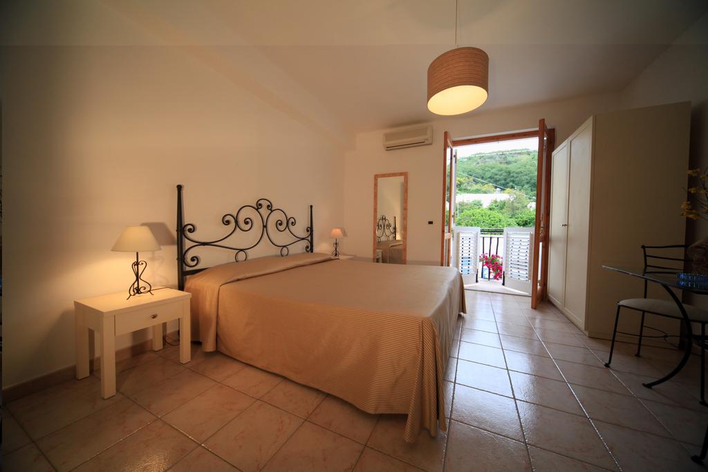 Hotel Amarea - Aeolian Charme