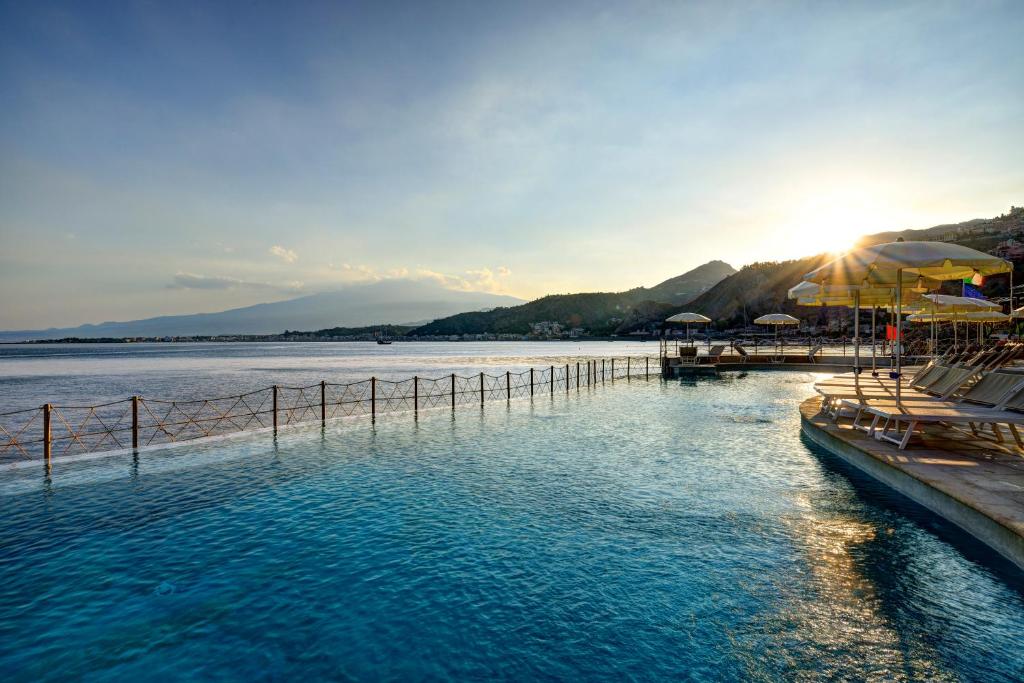 UNAHOTELS Capotaormina