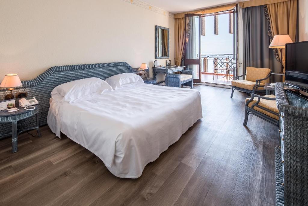UNAHOTELS Capotaormina