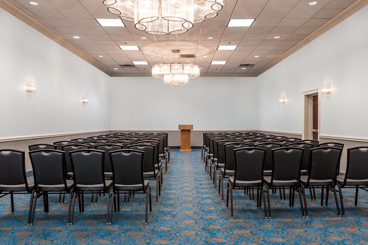 Holiday Inn Hotel & Suites Oklahoma City North