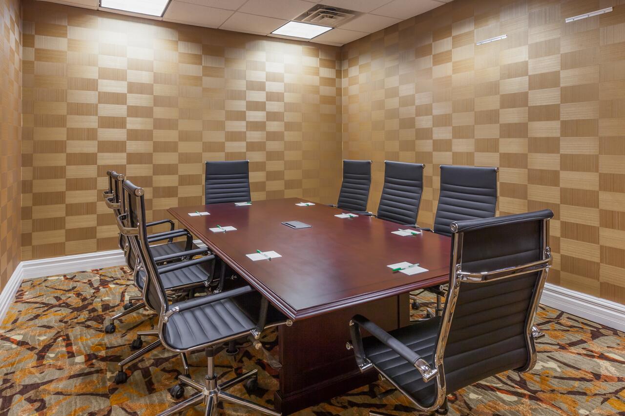 Holiday Inn Hotel & Suites Oklahoma City North