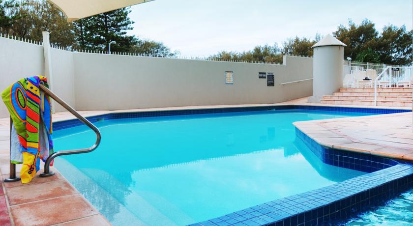 Golden Sands Apartments