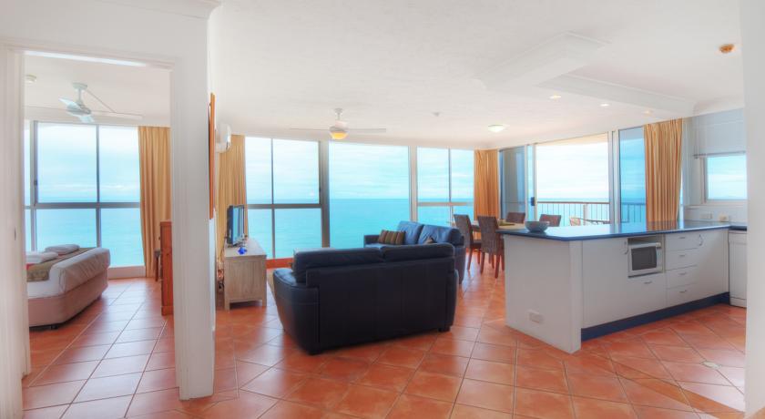 Golden Sands Apartments