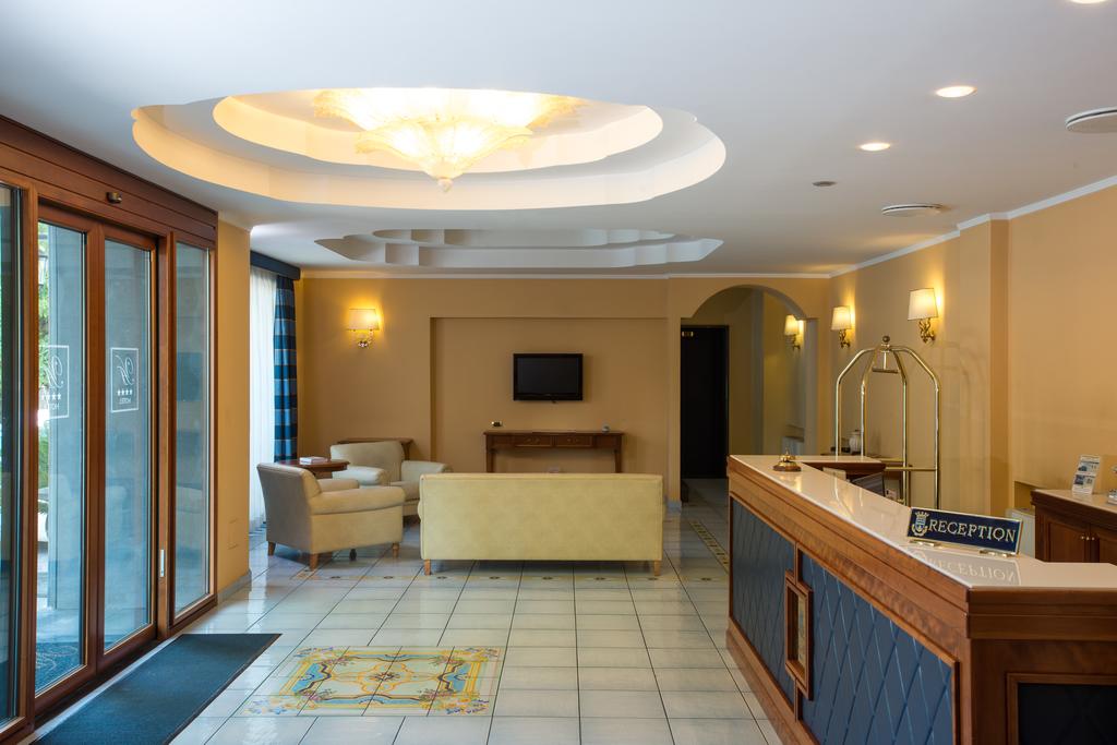 Hotel Villa Albani