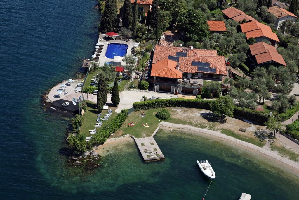 Hotel Sailing Center