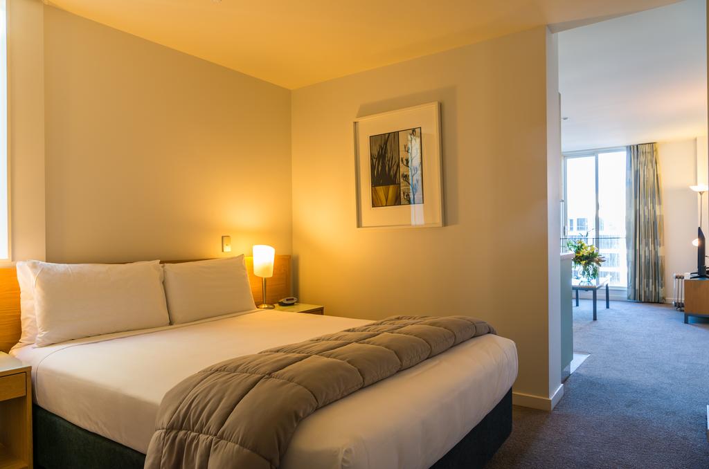 Astelia Apartment