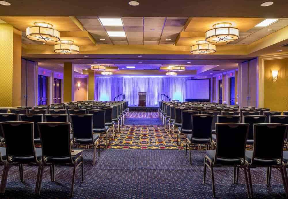 Renaissance Mobile Riverview Plaza Hotel