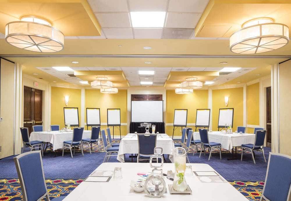 Renaissance Mobile Riverview Plaza Hotel