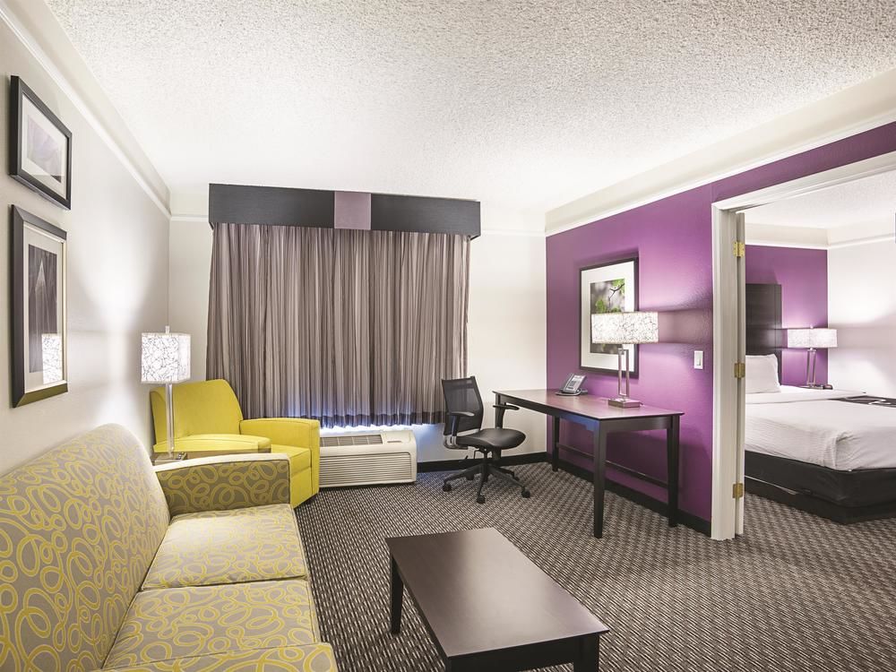La Quinta Inn & Suites by Wyndham Phoenix Scottsdale