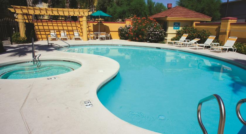 La Quinta Inn & Suites by Wyndham Phoenix Scottsdale