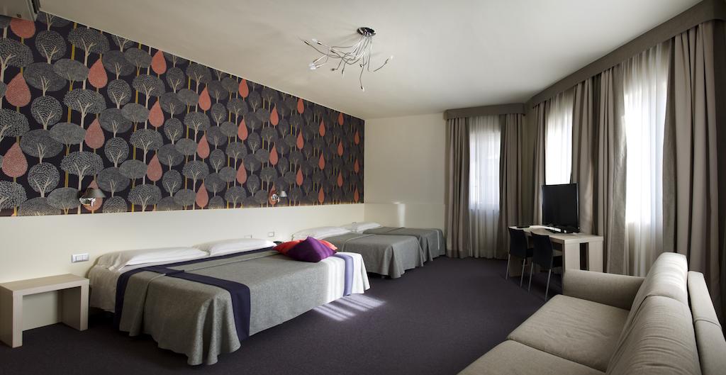 Key Hotel