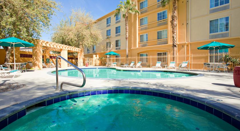 La Quinta Inn & Suites by Wyndham Phoenix Chandler