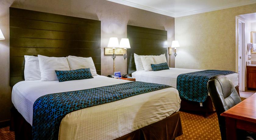 Hotel Tempe/Phoenix Airport InnSuites at the Mall