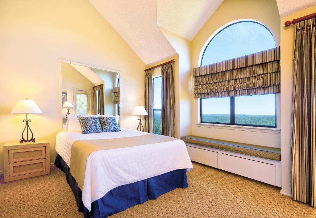 Wyndham Resort at Fairfield Bay