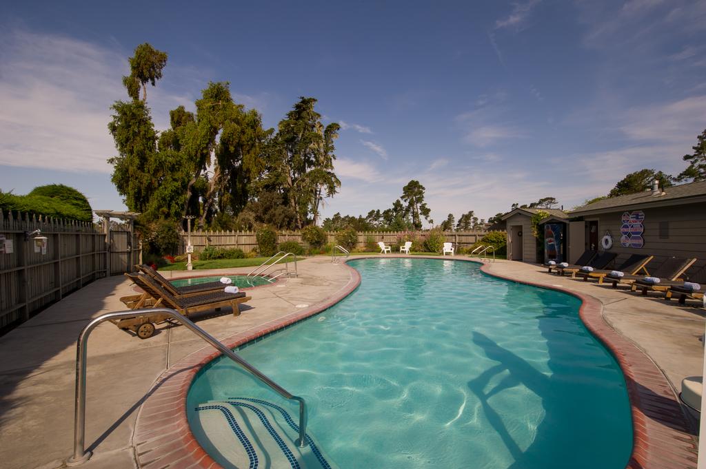Cambria Pines Lodge