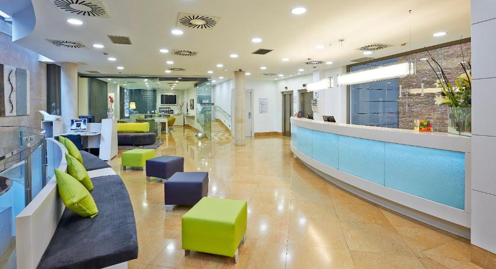 Ramblas Hotel powered by Vincci Hoteles (Formerly Hesperia Ramblas)