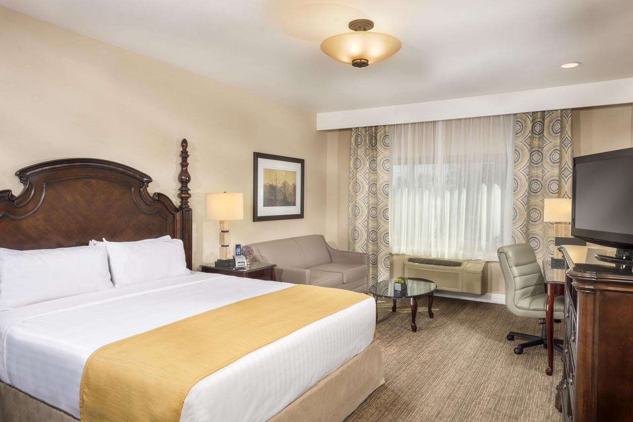 Ayres Suites Ontario at the Mills Mall