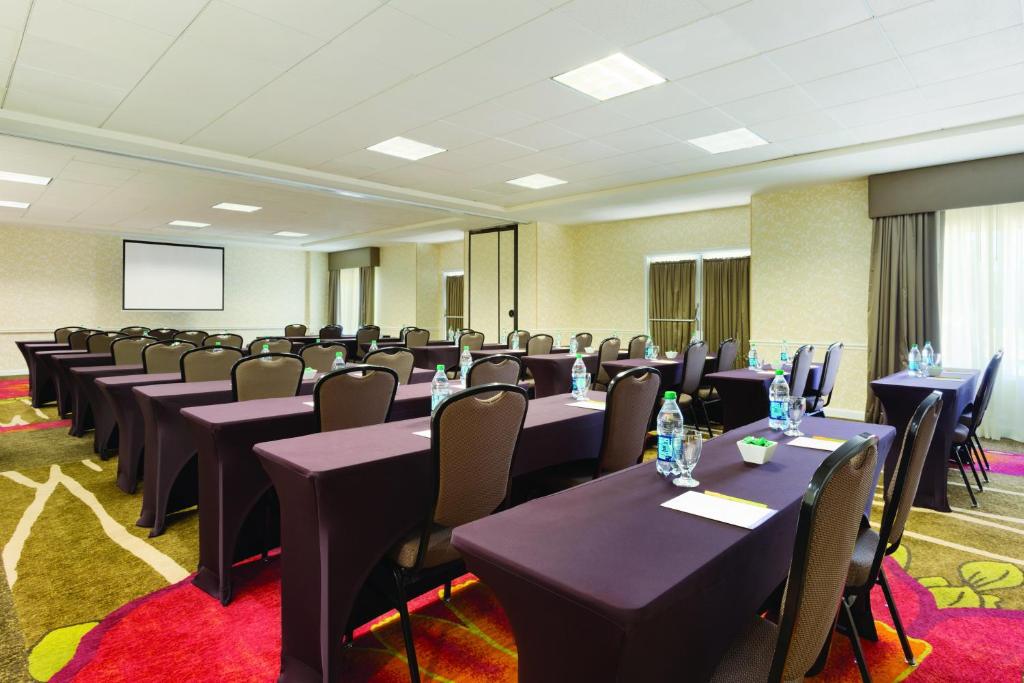 Hilton Garden Inn Anaheim Garden Grove
