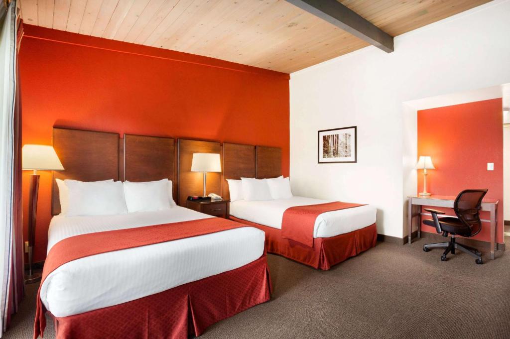 Ramada by Wyndham San Diego North Hotel & Conference Center