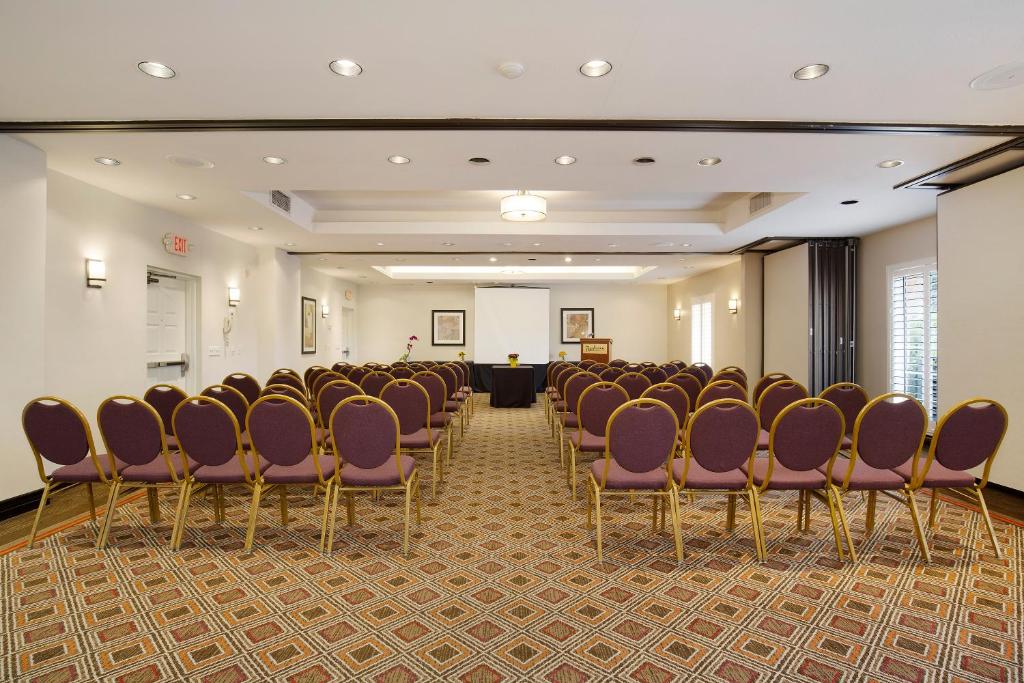 Radisson Hotel San Diego-Rancho Bernardo