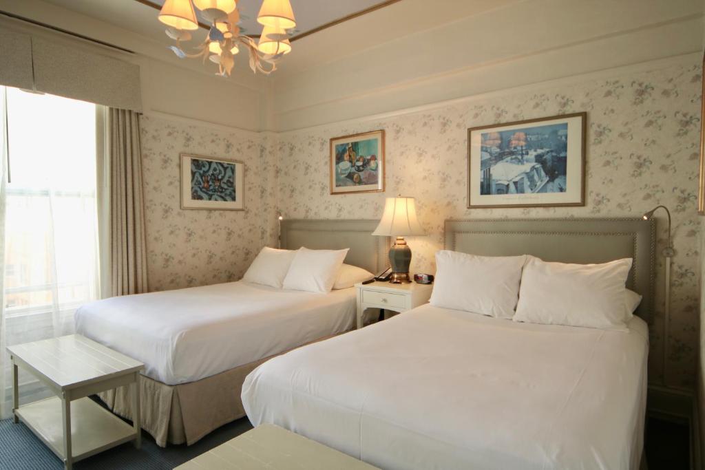 Cornell Hotel de France