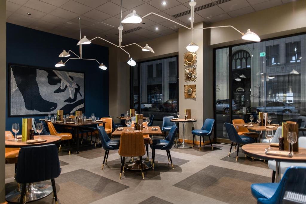The Curtis Denver - a DoubleTree by Hilton Hotel
