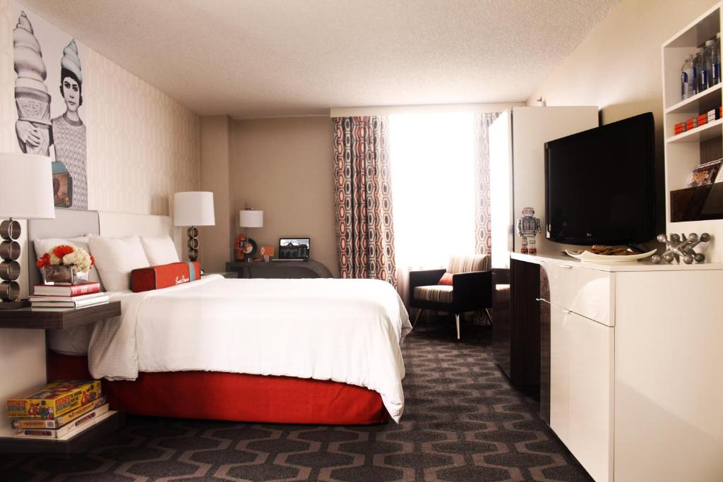 The Curtis Denver - a DoubleTree by Hilton Hotel